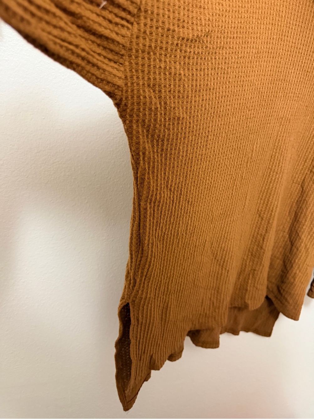 Cozy Ribbed Turtleneck Sweater - Rust - Picture 3 of 3